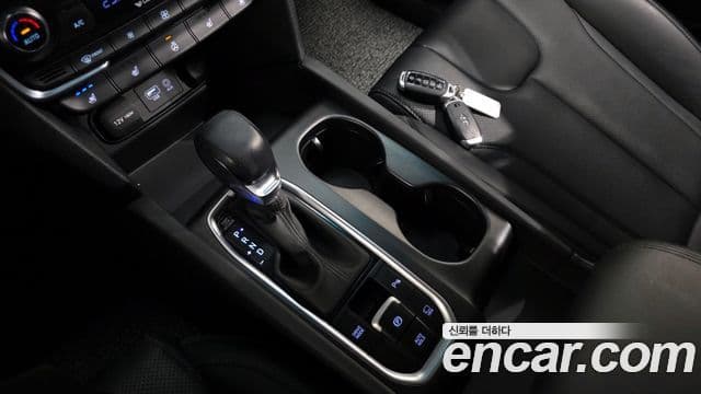 Hyundai Santa Fe TM Exclusive, 2020 9