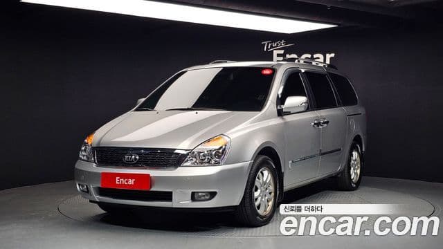 Kia Carnival R люксовая версия, 2013 1