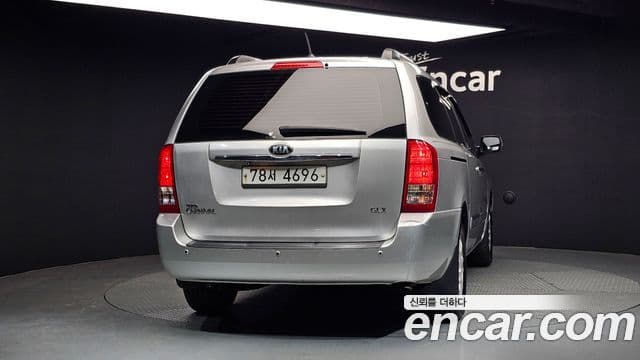 Kia Carnival R люксовая версия, 2013 4