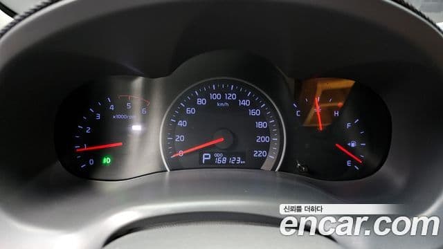 Kia Carnival R люксовая версия, 2013 8