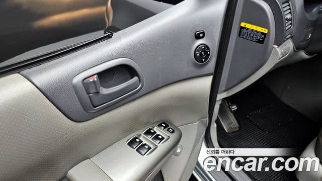 Kia Carnival R люксовая версия, 2013 18