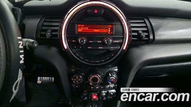 Mini Cooper D 3세대, 2014 14