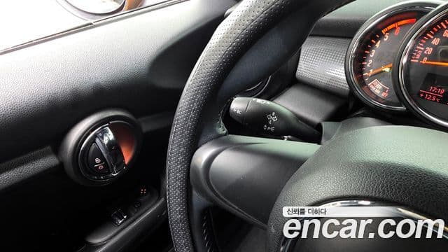 Mini Cooper D 3세대, 2014 17