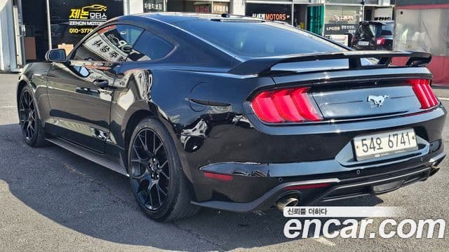 Ford Mustang купе, 2018 4