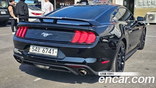 Ford Mustang купе, 2018 все фото