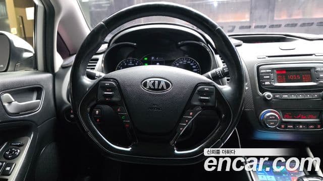 Kia The / новый New K3 Style, 2017 13