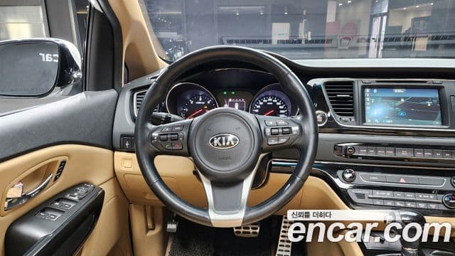 Kia All New Carnival Noblesse, 2016 14