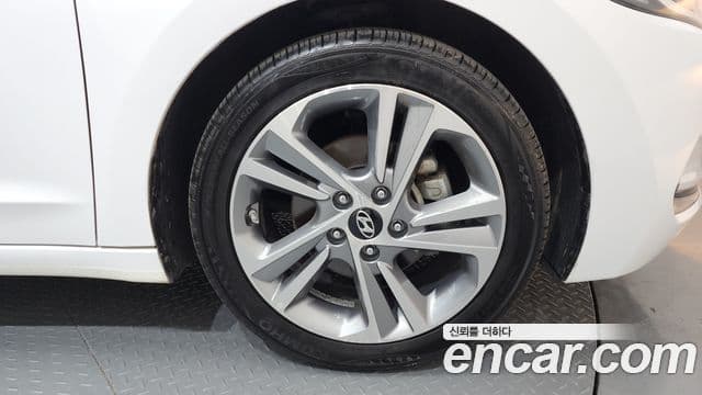 Hyundai Avante AD 1.6 GDI Value Plus, 2017 все фото