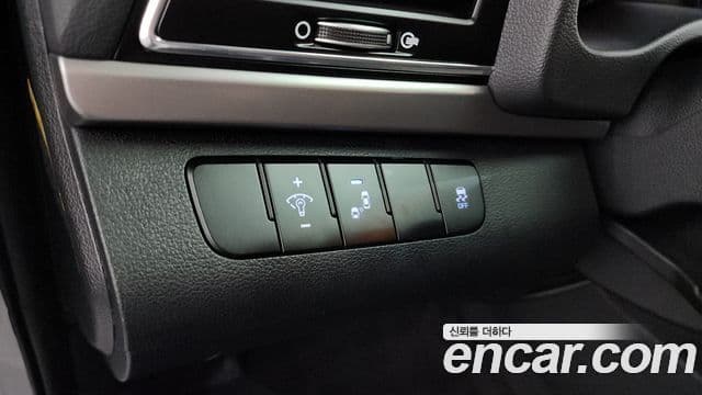 Hyundai Avante AD 1.6 GDI Value Plus, 2017 14