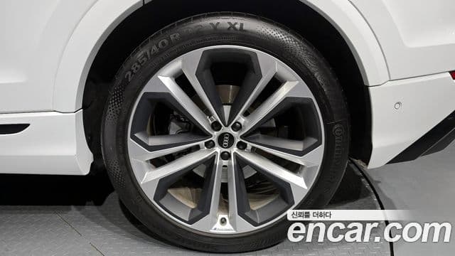 Audi Q8 (4M) Premium, 2025 все фото