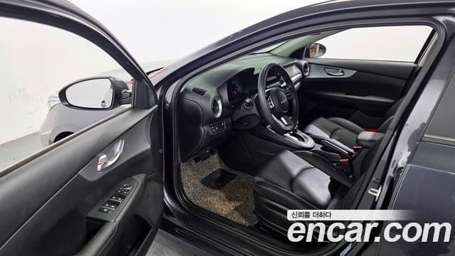 Kia The / новый New K3 2세대 Trendy, 2023 10