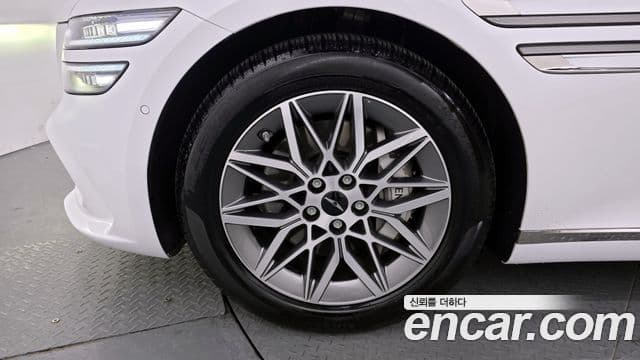 Genesis G80 (RG3) бензин 2.5 турбо 2WD, 2026 все фото