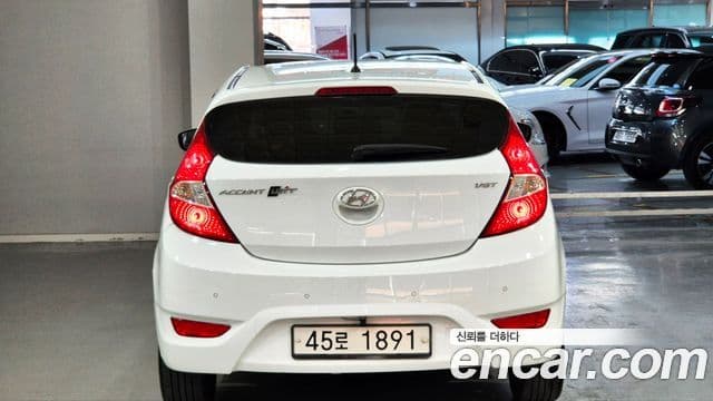 Hyundai Accent(новый кузов / новое поколение) Modern, 2014 все фото