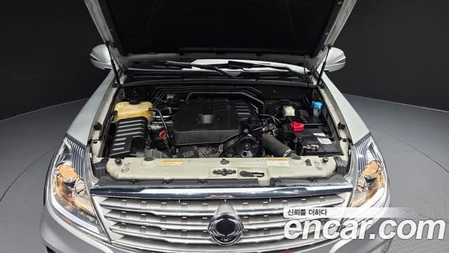 KG모빌리티(SsangYong) Rexton W 2.0 4WD Adventure 60th Edition, 2015 6