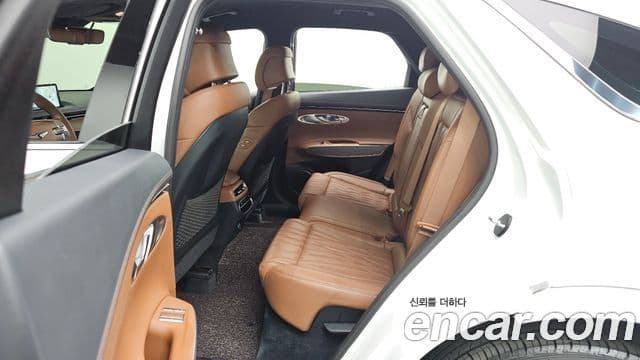 Genesis GV70, 2022 12