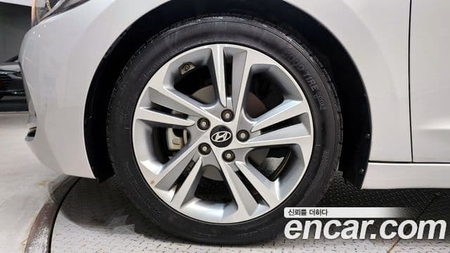 Hyundai Avante AD 1.6 GDI Value Plus, 2018 все фото