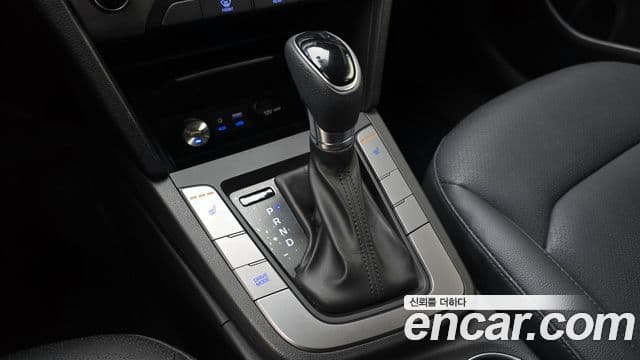 Hyundai Avante AD 1.6 GDI Value Plus, 2018 9