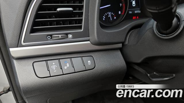 Hyundai Avante AD 1.6 GDI Value Plus, 2018 18