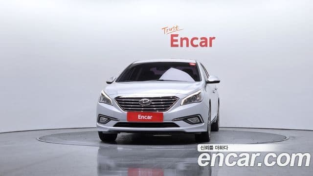 Hyundai LF Sonata Special, 2016 3