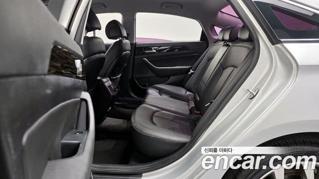 Hyundai LF Sonata Special, 2016 12