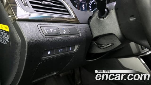 Hyundai LF Sonata Special, 2016 16