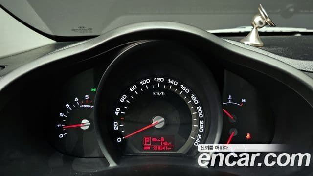 Kia Sportage R топовая версия, 2011 8