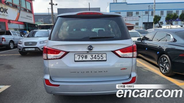 KG모빌리티(SsangYong) Korando 투리스모 2WD TX 11인승, 2018 4