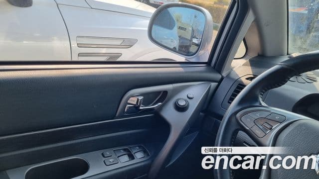 KG모빌리티(SsangYong) Korando 투리스모 2WD TX 11인승, 2018 11