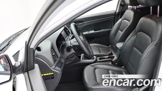 Hyundai Avante AD 1.6 GDI Value Plus, 2018 7