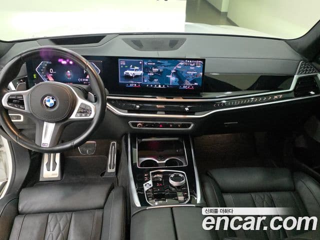BMW X7 (G07) xDrive 40i M Sport 7인승, 2024 8