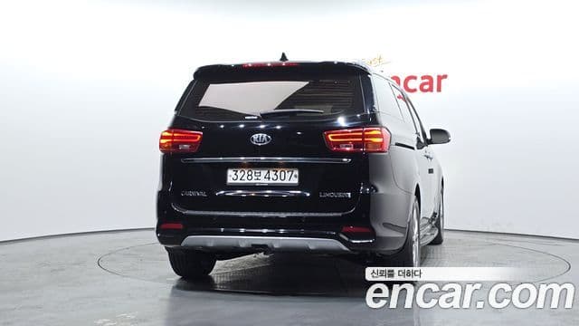 Kia The / новый New Carnival VIP, 2020 4