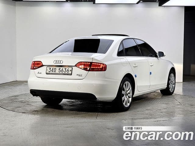 Audi New A4 B8, 2012 4