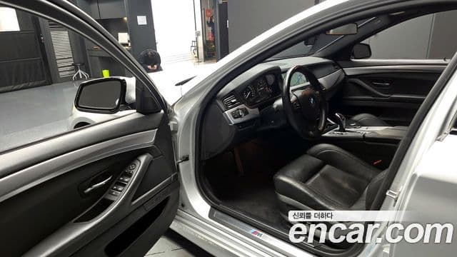 BMW 5시리즈 (F10), 2011 10