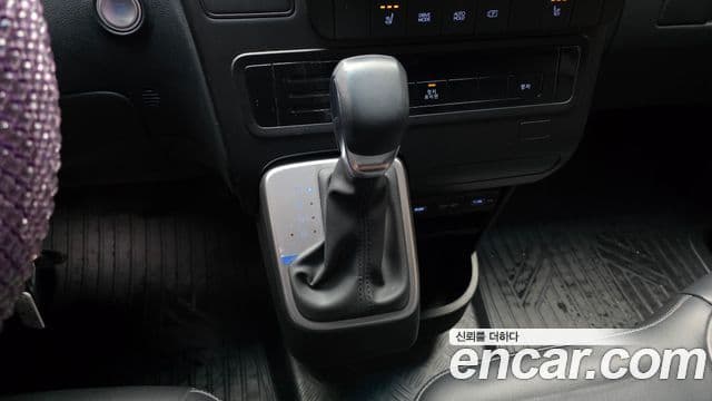 Hyundai Staria 11인승, 2023 9