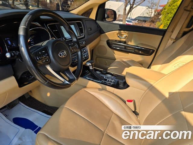 Kia The / новый New Carnival Noblesse Special, 2020 12