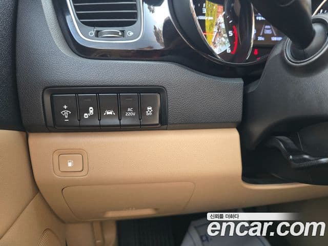 Kia The / новый New Carnival Noblesse Special, 2020 14