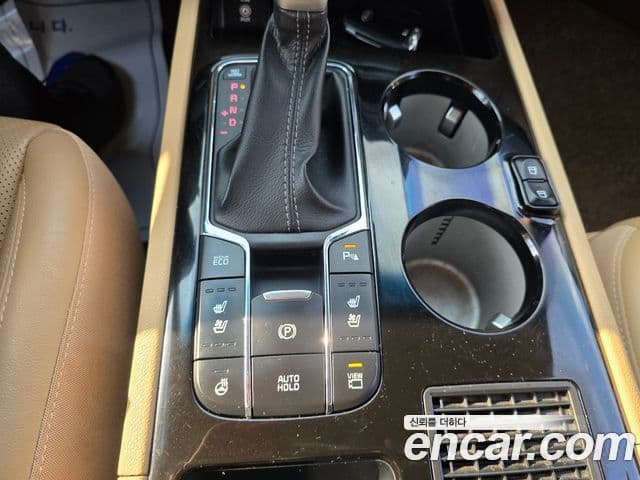 Kia The / новый New Carnival Noblesse Special, 2020 15