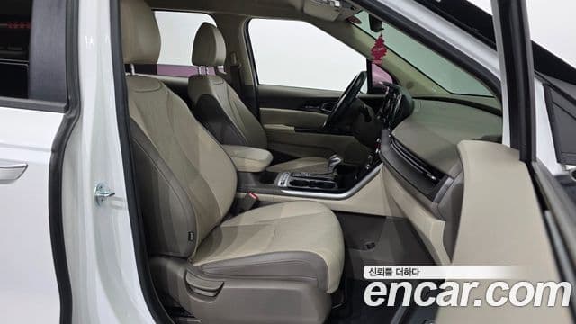 Kia Carnival 4세대 Prestige, 2022 11