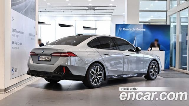 BMW 5시리즈 (G60) 520i M Sport, 2024 2