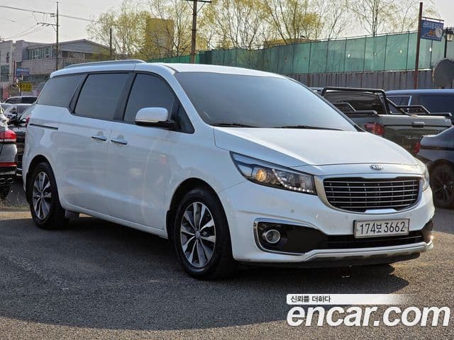 Kia All New Carnival Luxury, 2016 18