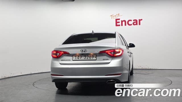 Hyundai LF Sonata Style, 2015 4