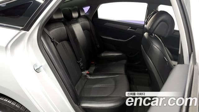 Hyundai LF Sonata Style, 2015 12