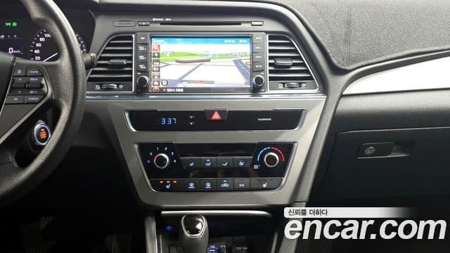 Hyundai LF Sonata Style, 2015 14