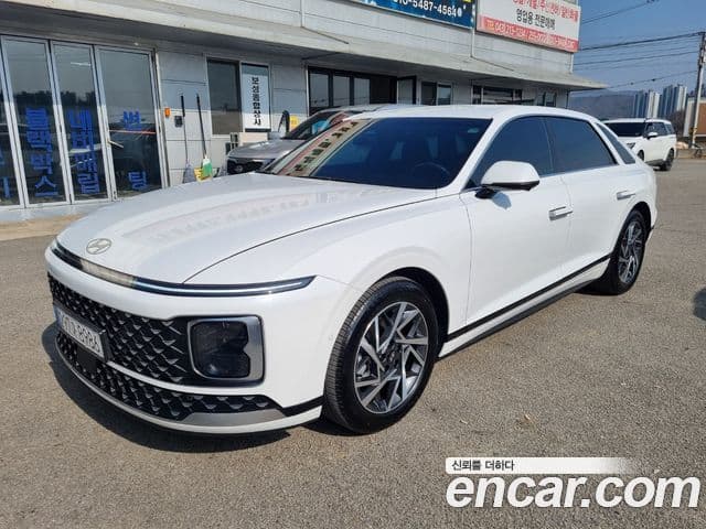 Hyundai Grandeur (GN7) Premium, 2025 1