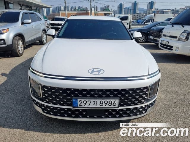 Hyundai Grandeur (GN7) Premium, 2025 3