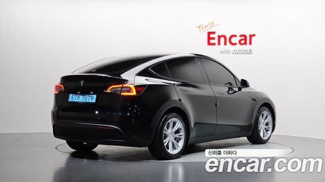 Tesla модель Y, 2023 2
