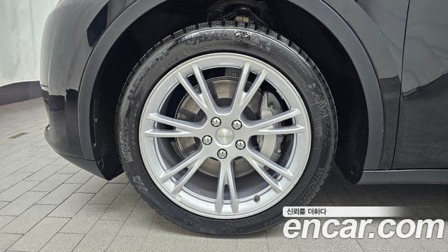 Tesla модель Y, 2023 все фото