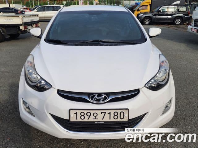 Hyundai Avante MD Modern, 2013 3