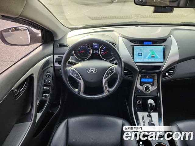 Hyundai Avante MD Modern, 2013 11