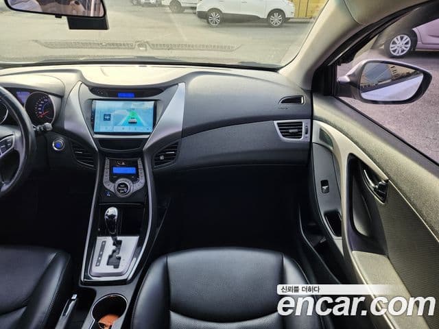 Hyundai Avante MD Modern, 2013 13